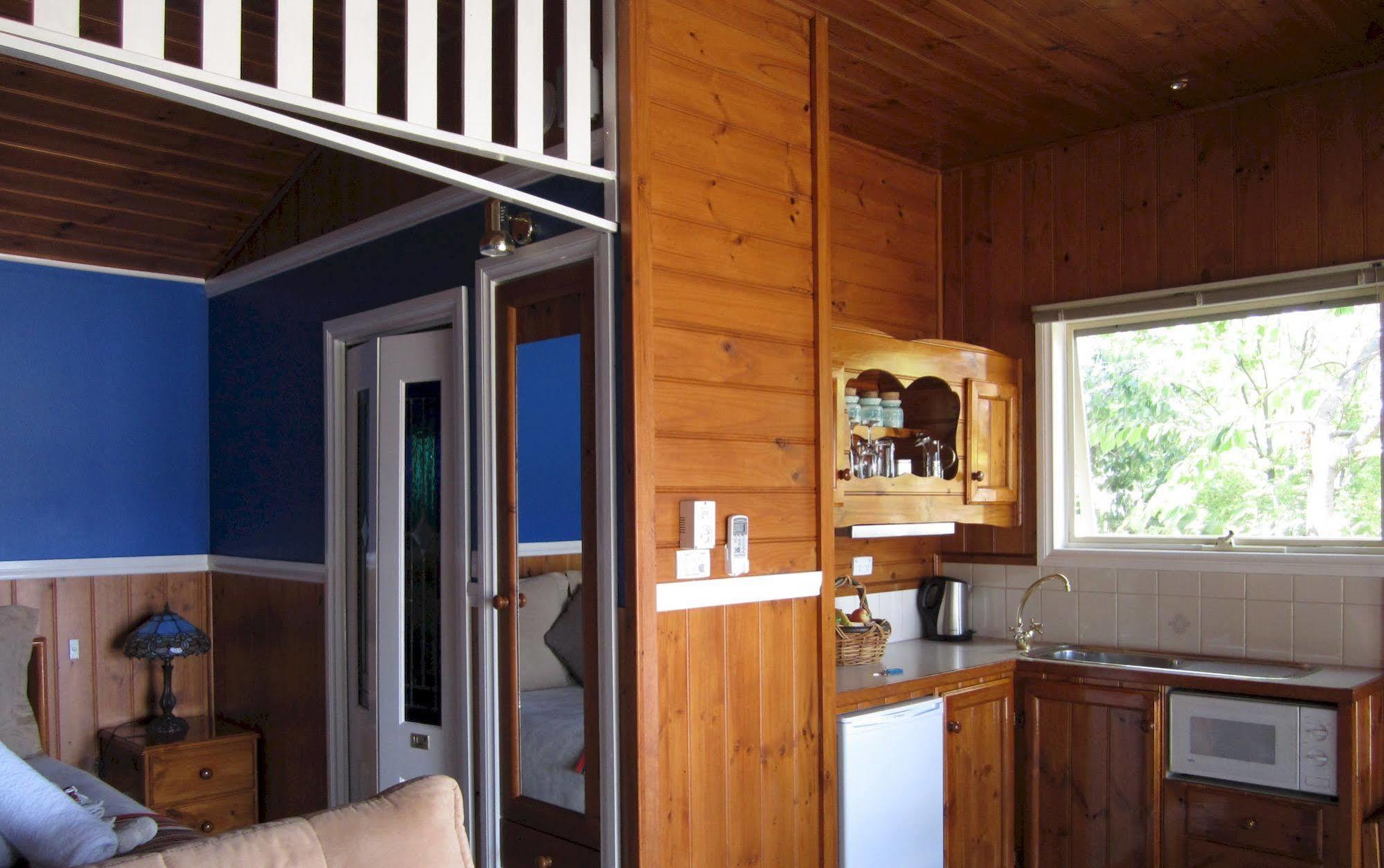Willowlake Cottages Howqua Bagian luar foto